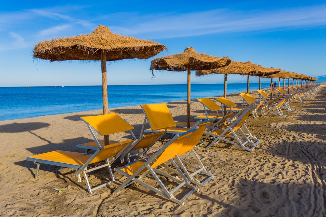 Toscana Sport Resort Calambrone Luaran gambar